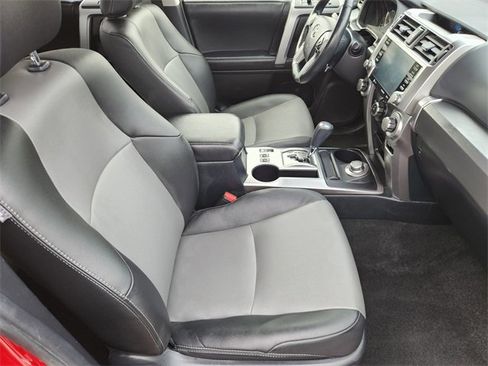 Certified 2024 Toyota 4Runner SR5 Premium image 10