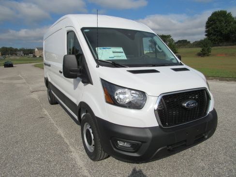 New 2025 Ford Transit 150 148 Medium Roof w/ Load Area Protection Package image 3