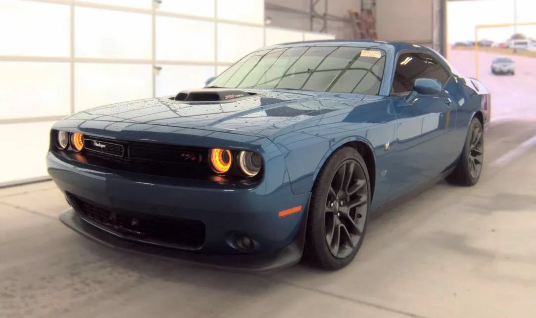 Used 2021 Dodge Challenger R/T Scat Pack w/ Shaker Package RWD image 2