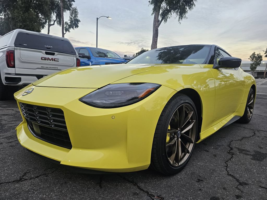 Used 2023 Nissan Z w/ Floor Mat Package (L93) RWD image 3