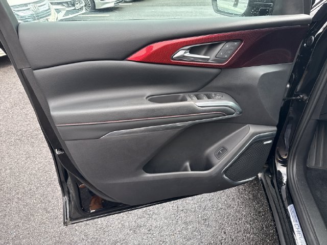 Used 2024 Chevrolet Traverse RS AWD/4WD image 10