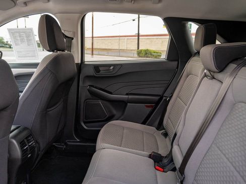 Used 2022 Ford Escape SE w/ SE Sport Appearance Package image 14