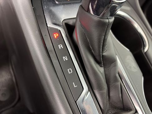 Used 2024 Chevrolet Equinox LT AWD/4WD image 29