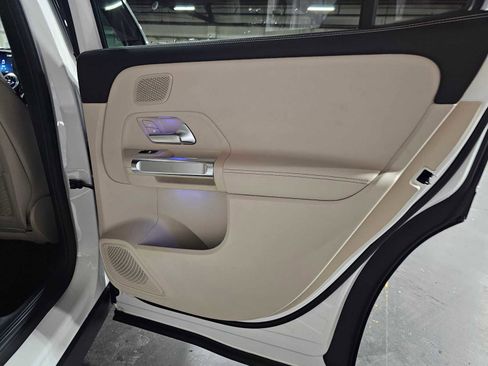 New 2026 Mercedes-Benz GLB 250 4MATIC image 13