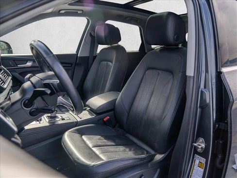 Used 2020 Audi Q5 2.0T Premium Plus w/ Premium Plus Package image 17