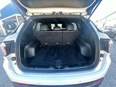 Used 2024 Jeep Compass Limited image 31