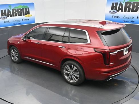 Used 2022 Cadillac XT6 Premium Luxury w/ Technology Package FWD image 22