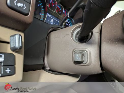 Used 2015 Chevrolet Suburban LTZ AWD/4WD image 33