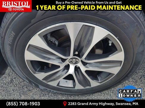 Used 2023 Toyota Highlander XLE AWD/4WD image 13
