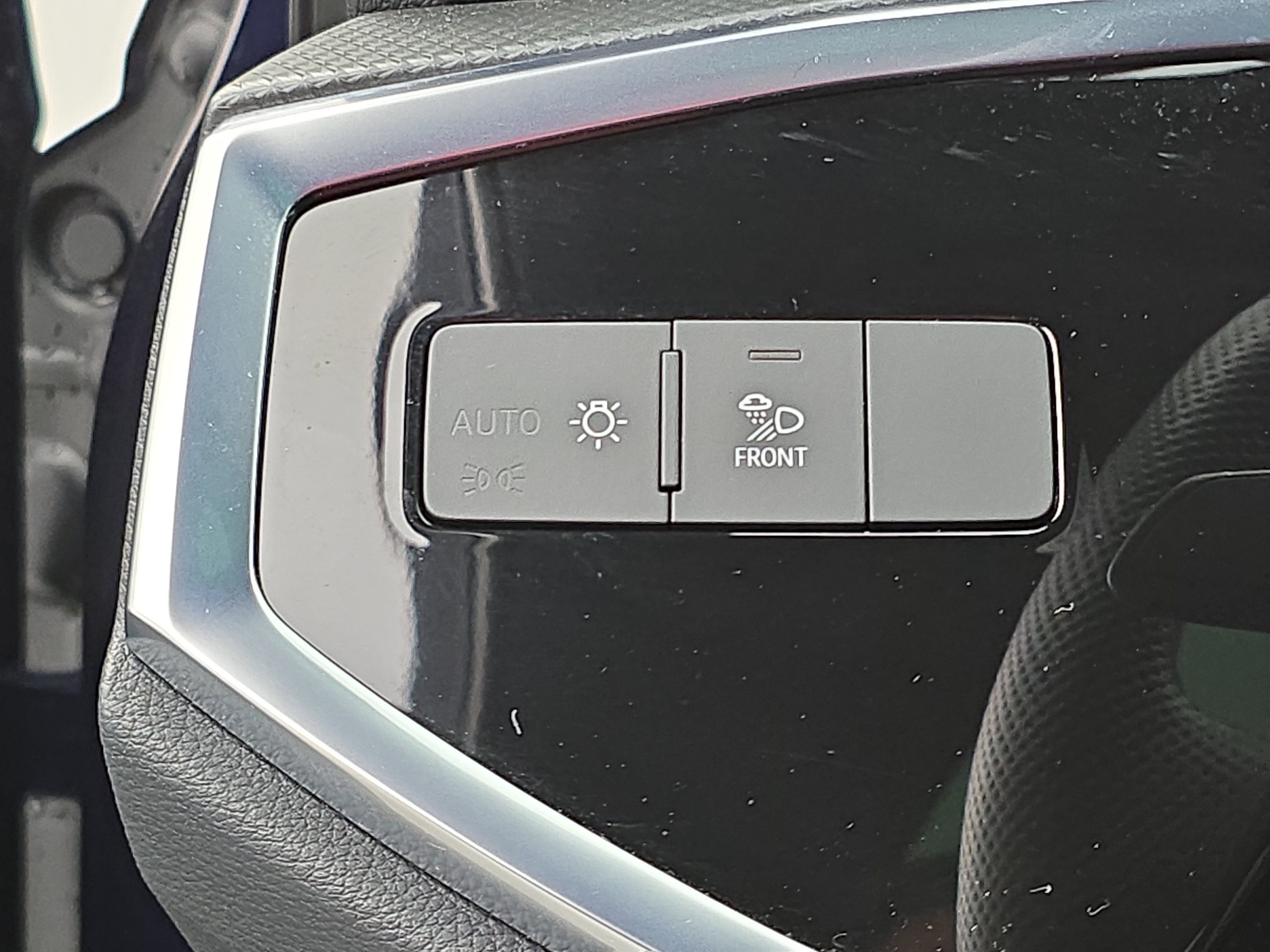 Used 2025 Audi Q3 2.0T Premium Plus w/ Premium Plus Package AWD/4WD image 26