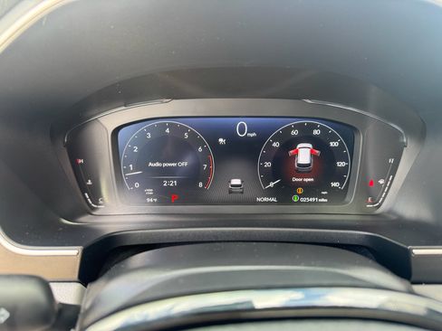 Certified 2025 Honda Pilot Elite image 17