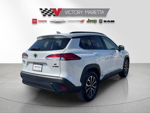 Used 2024 Toyota Corolla Cross AWD Hybrid w/ Moonroof Package image 5