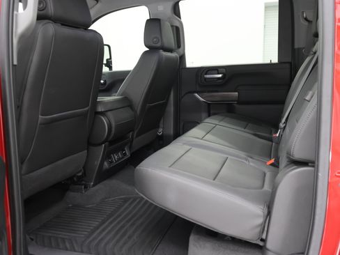 Used 2020 Chevrolet Silverado 2500 LTZ w/ Z71 Off-Road Package AWD/4WD image 9