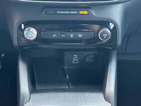 Used 2025 Ford Escape ST-Line Elite w/ Premium Technology Package image 28