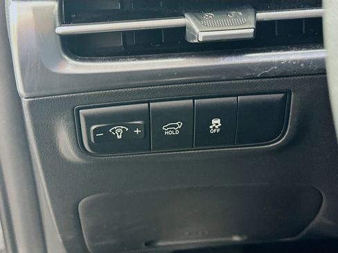 Used 2025 Hyundai Tucson SEL image 16