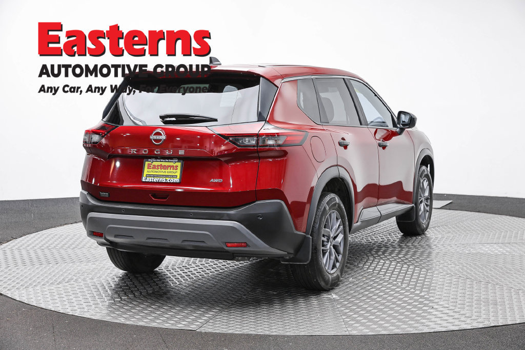 Used 2023 Nissan Rogue S AWD/4WD image 6