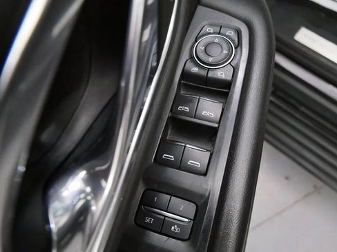 Used 2021 Chevrolet Suburban High Country w/ Premium Package AWD/4WD image 15