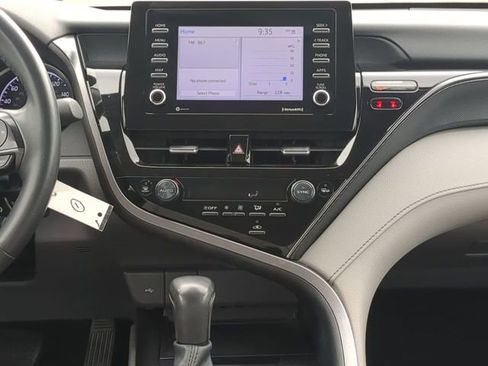 Certified 2024 Toyota Camry SE FWD image 17