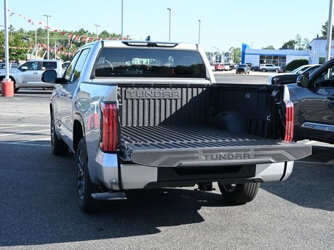 New 2026 Toyota Tundra Platinum AWD/4WD image 7