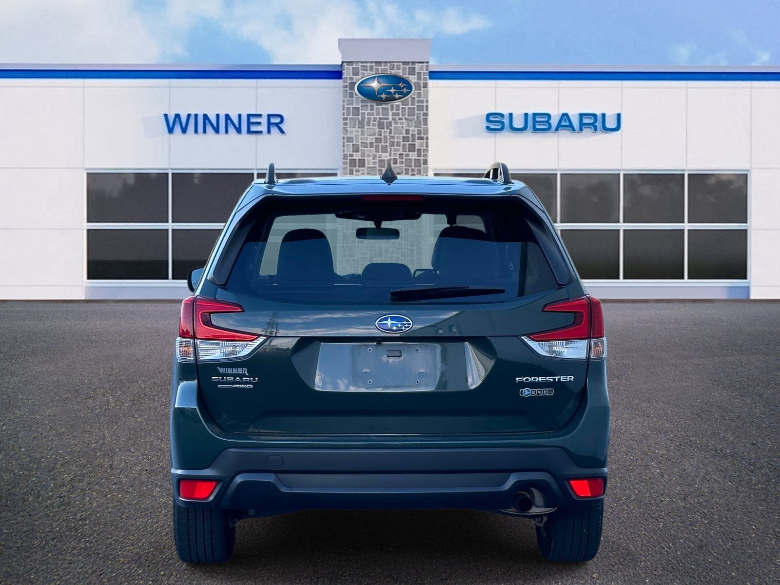 Used 2023 Subaru Forester Premium AWD/4WD image 4