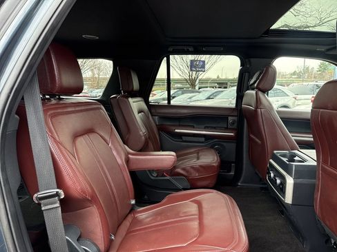 Used 2023 Ford Expedition Limited image 30