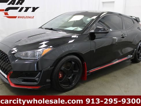 Used 2020 Hyundai Veloster N w/ Performance Package image 1
