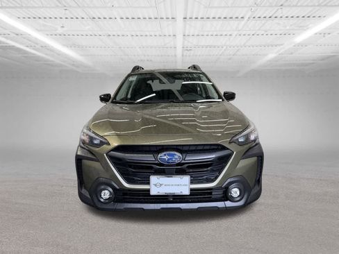 Used 2024 Subaru Outback Premium image 8