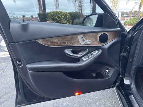 Used 2018 Mercedes-Benz C 300 Sedan image 20