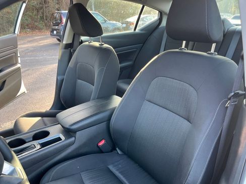 Used 2025 Nissan Altima 2.5 SV image 35