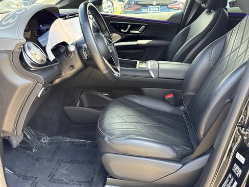 Used 2023 Mercedes-Benz EQS 580 4MATIC SUV image 25