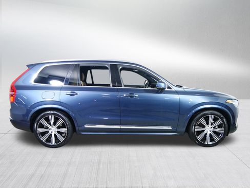 Used 2022 Volvo XC90 T6 Inscription w/ Lounge Package image 8