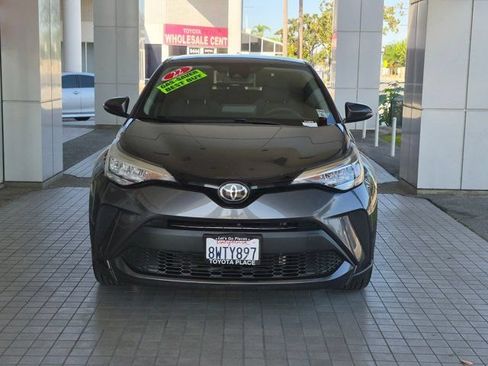 Used 2021 Toyota C-HR LE FWD image 2