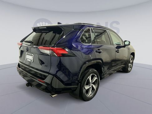 Used 2023 Toyota RAV4 SE w/ Weather & Moonroof Package AWD/4WD image 11