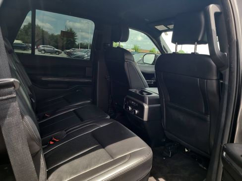 Used 2020 Ford Expedition XLT w/ Equipment Group 201A RWD image 27
