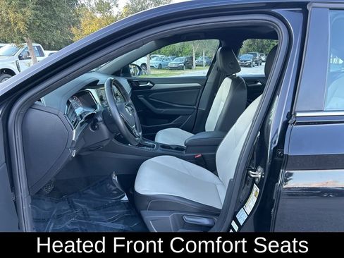 Used 2021 Volkswagen Jetta R-Line image 9