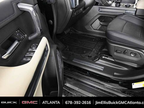 New 2026 GMC Hummer EV 4x4 Crew Cab image 8