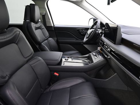 New 2026 Lincoln Aviator Reserve AWD/4WD image 16