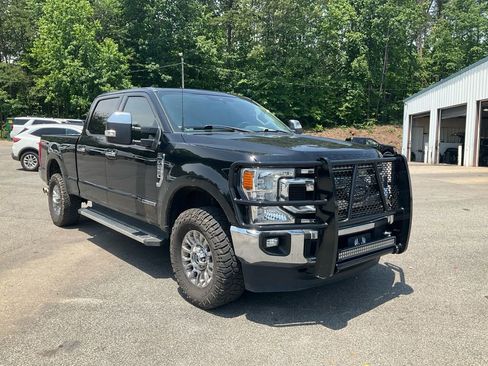Used 2022 Ford F250 XLT w/ XLT Premium Package AWD/4WD image 3