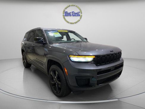 Used 2021 Jeep Grand Cherokee L Laredo image 5