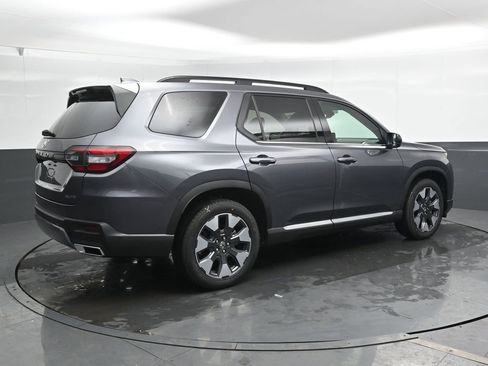 New 2026 Honda Pilot Elite image 2