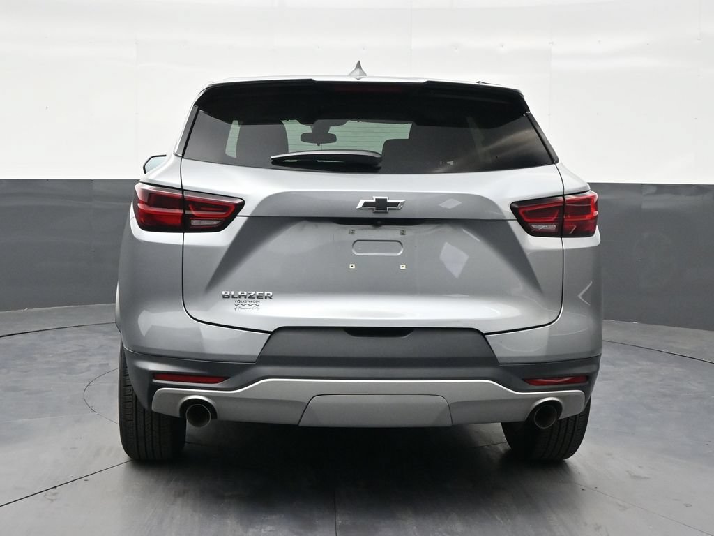 Used 2023 Chevrolet Blazer LT w/ LPO, Floor Liner Package FWD image 4