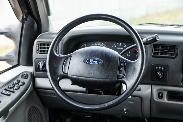 Used 2003 Ford F250 XL AWD/4WD image 10