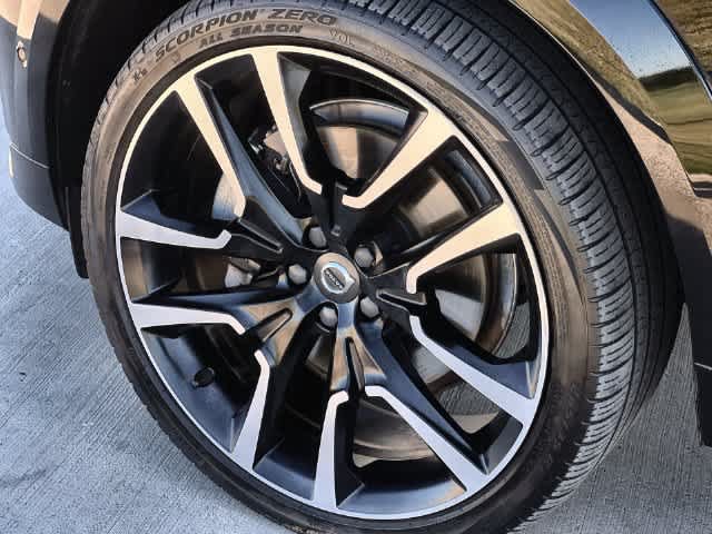 Used 2024 Volvo XC60 B5 Ultimate w/ Protection Package Premier AWD/4WD image 9