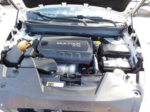 Used 2017 Jeep Cherokee Sport w/ Cold Weather Group image 10