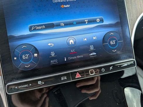 Used 2023 Mercedes-Benz GLC 300 4MATIC image 25