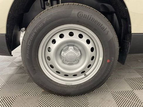 New 2025 Ford Maverick XL w/ Equipment Group 102A image 10