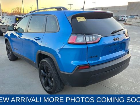 Used 2023 Jeep Cherokee Altitude Lux image 3