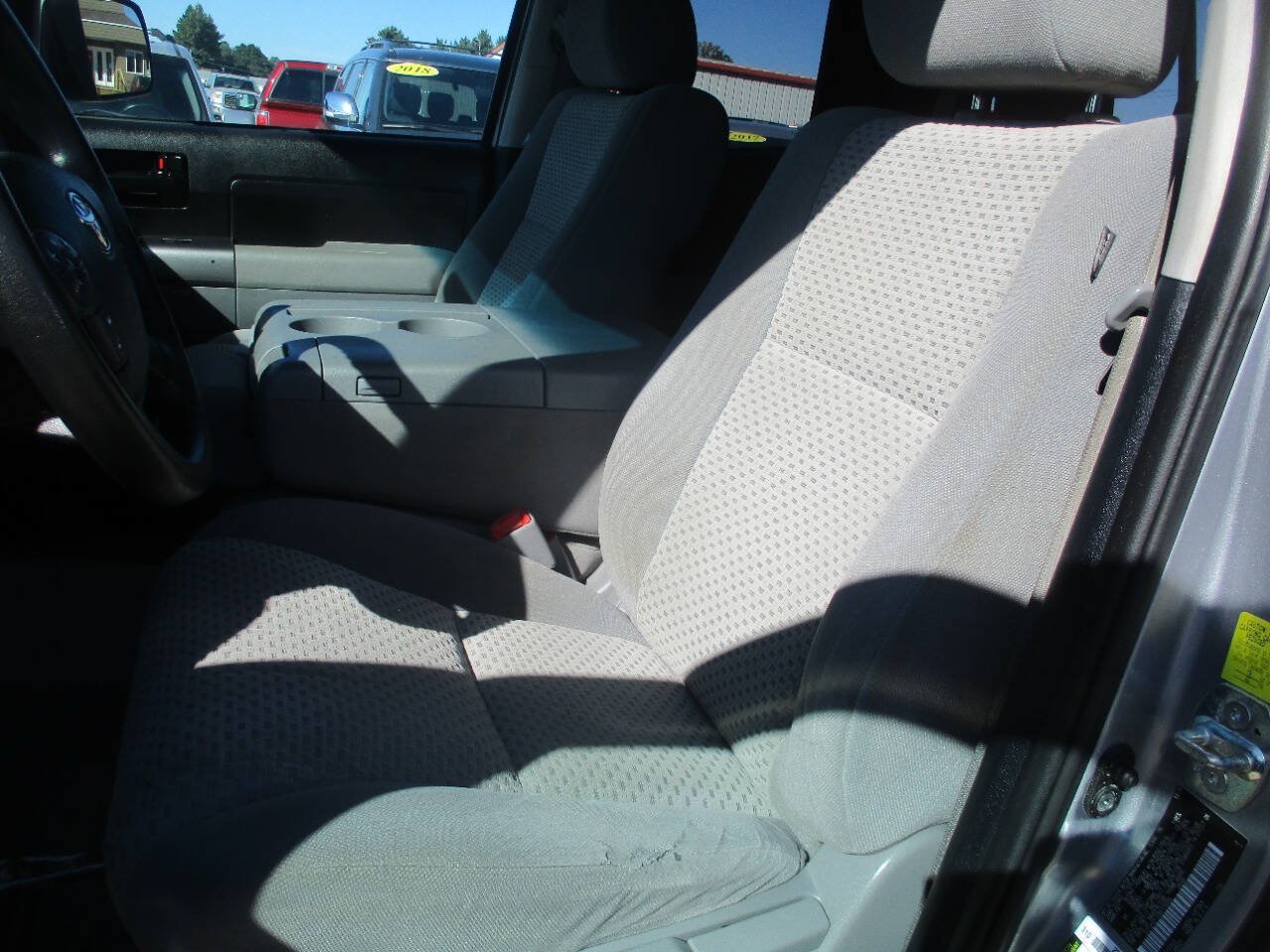 Used 2011 Toyota Tundra 4x4 Double Cab w/ Tow Pkg image 14