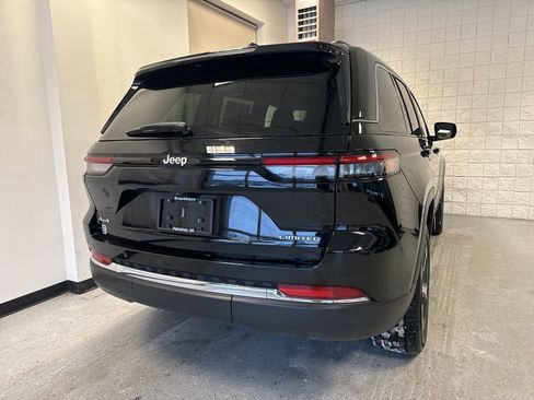 Used 2023 Jeep Grand Cherokee Limited w/ Trailer Tow Prep Group (B) image 44