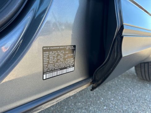 Used 2025 Volkswagen Atlas Cross Sport SE image 31